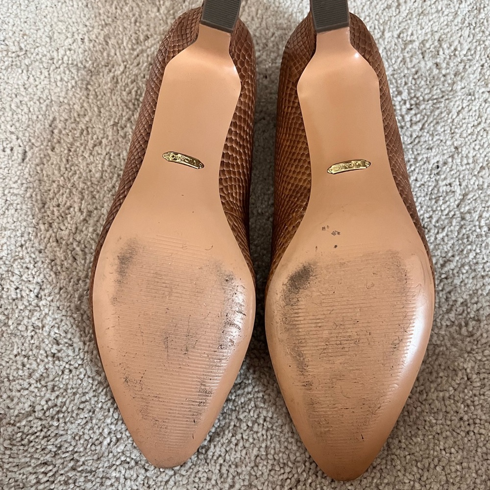 Vionic Mia Block Heel Pumps – Brown - Picture 4 of 4